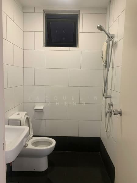 Servis Apartment untuk Dijual di Univ 360 Place - Jacqueline Zheng - 2nd Bathroom - PropertyGuru.com.my