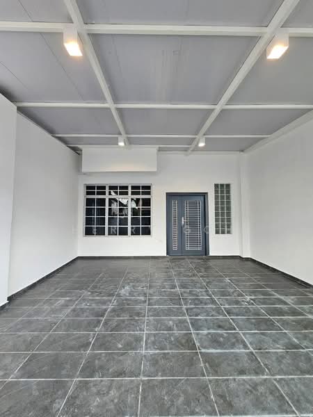 2-storey Terraced House for Sale in Taman Universiti (Skudai) - Herry Goh - Entrance - PropertyGuru.com.my