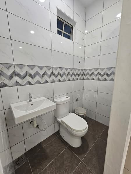 2-storey Terraced House for Sale in Taman Universiti (Skudai) - Herry Goh - Bathroom - PropertyGuru.com.my