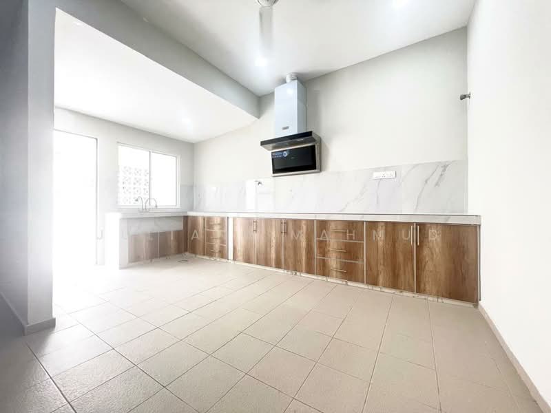 Rumah Teres 1 Tingkat untuk Disewa di Taman Tun Dr Ismail (Kuala Lumpur) - Juliana Mahmud - Kitchen - PropertyGuru.com.my