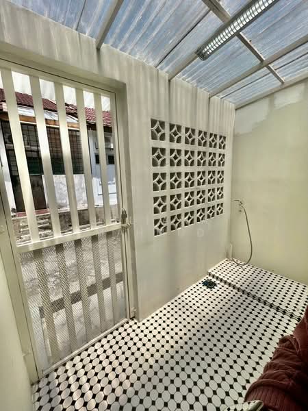Rumah Teres 1 Tingkat untuk Disewa di Taman Tun Dr Ismail (Kuala Lumpur) - Juliana Mahmud - Balcony - PropertyGuru.com.my