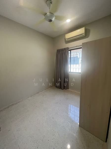 Rumah Teres 1 Tingkat untuk Disewa di Taman Tun Dr Ismail (Kuala Lumpur) - Juliana Mahmud - Bedroom - PropertyGuru.com.my