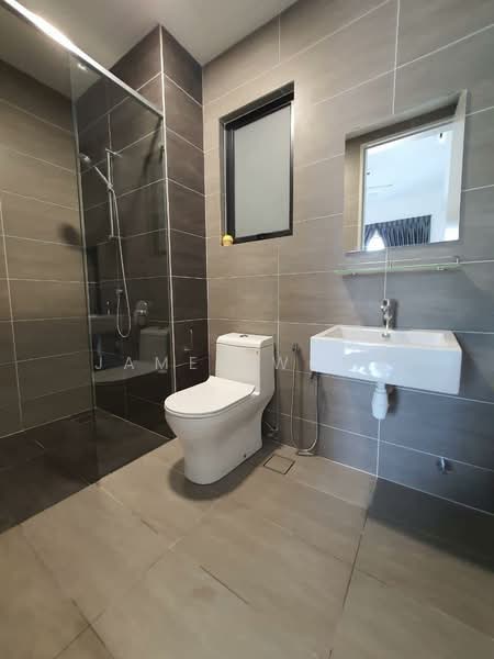 Servis Apartment untuk Disewa di Sinaran - James Wong - Bathroom - PropertyGuru.com.my
