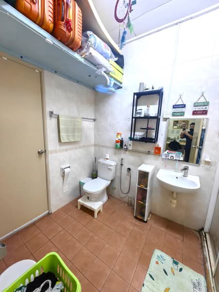 2-storey Terraced House for Sale in Bandar Kinrara Seksyen 9 (Bandar Kinrara) - Mak Oliver - Bathroom - PropertyGuru.com.my