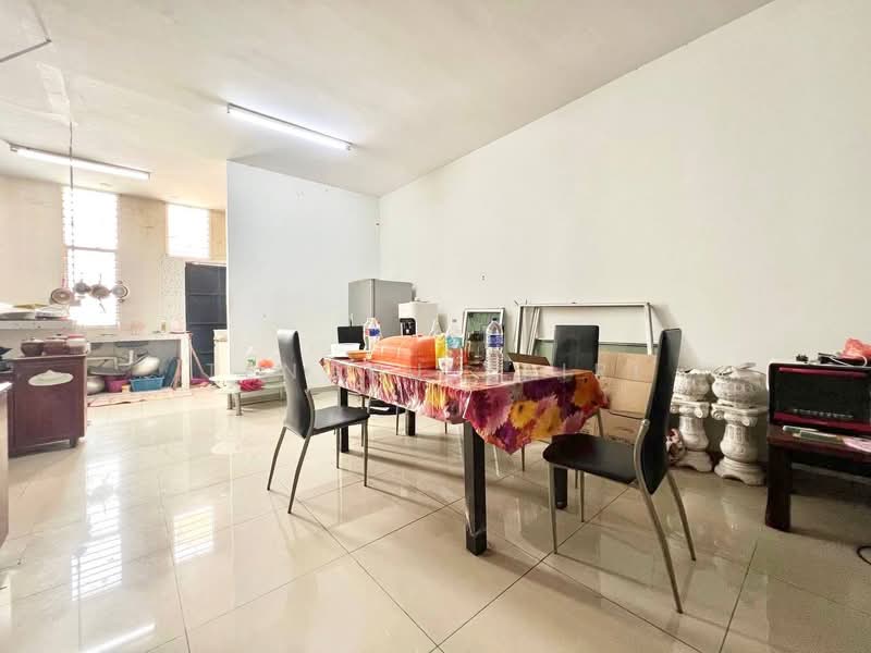 Rumah Teres 2 Tingkat untuk Dijual di Kajang (Selangor) - Tengku Zairi - PropertyGuru.com.my