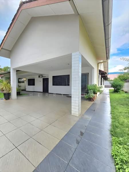 Rumah Banglo untuk Dijual di Taman Melodies (Johor Bahru) - Herry Goh - Exterior - PropertyGuru.com.my