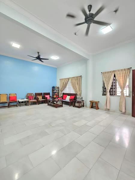 Rumah Banglo untuk Dijual di Taman Melodies (Johor Bahru) - Herry Goh - Living Room - PropertyGuru.com.my