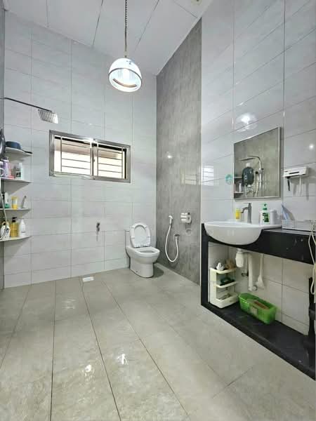 Rumah Banglo untuk Dijual di Taman Melodies (Johor Bahru) - Herry Goh - Bathroom - PropertyGuru.com.my