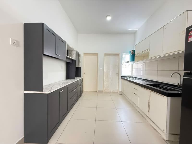 2-storey Terraced House for Rent in Bandar Gamuda Cove (Dengkil) - Chris Lee - Kitchen - PropertyGuru.com.my