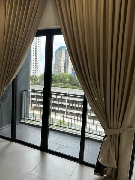 Kondominium untuk Disewa di ALIX Residences - Tien Ee Yap - Balcony - PropertyGuru.com.my