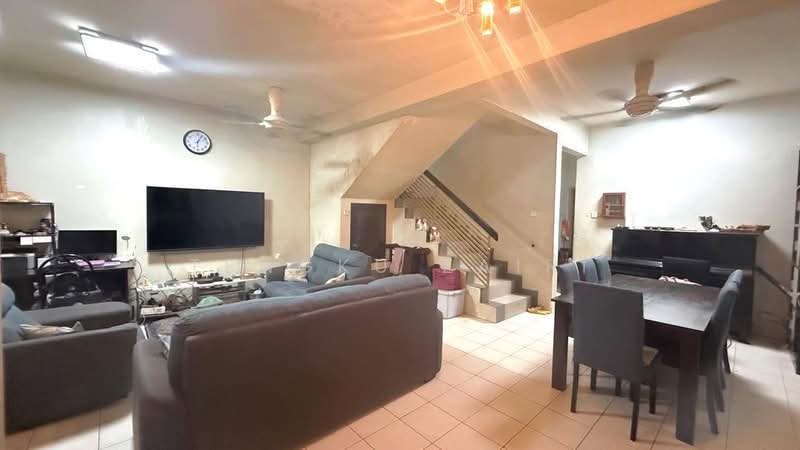 Rumah Teres 2 Tingkat untuk Dijual di Bandar Putra Permai (Seri Kembangan) - Tengku Zairi - PropertyGuru.com.my