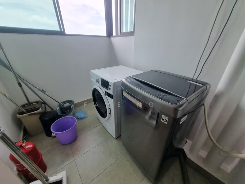 Servis Apartment untuk Disewa di Setia City Residences - Faye Ng - Balcony - PropertyGuru.com.my