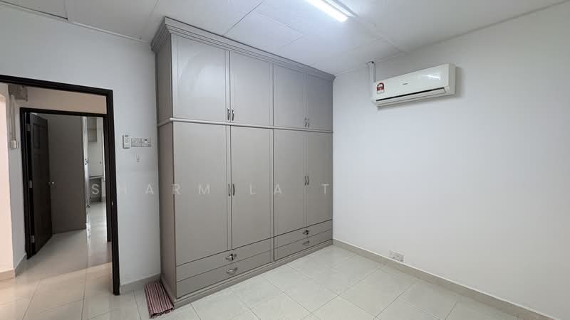 Terraced House for Rent in Bangsar (Kuala Lumpur) - Sharmila Taluar - Bedroom - PropertyGuru.com.my
