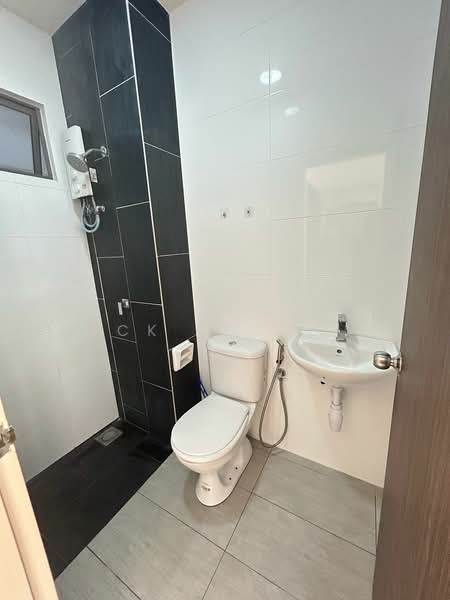 Service Residence for Rent at Seasons Garden Residences - CK Teong - Bathroom - PropertyGuru.com.my