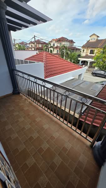 2-storey Terraced House for Sale in Teluk Pulai (Klang) - Surendran Karapiah - Balcony - PropertyGuru.com.my
