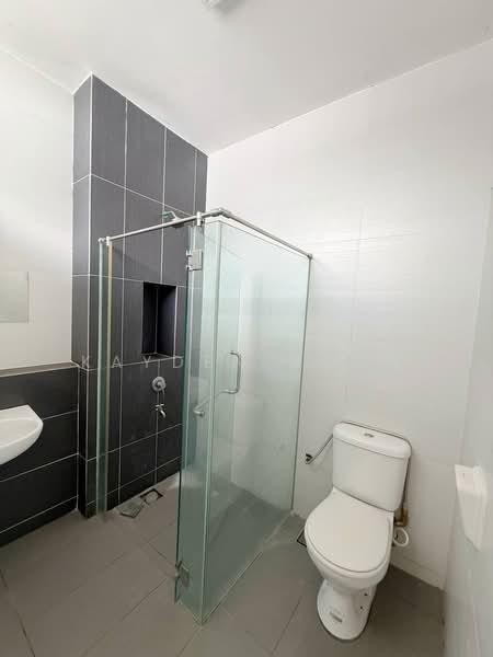 Cluster House for Sale in Johor Bahru (Johor) - Kayden Voon - Bathroom - PropertyGuru.com.my