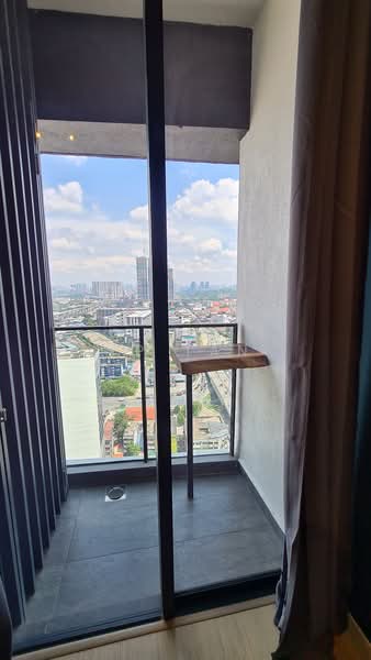 Servis Apartment untuk Disewa di Continew - YP Tan - Balcony - PropertyGuru.com.my