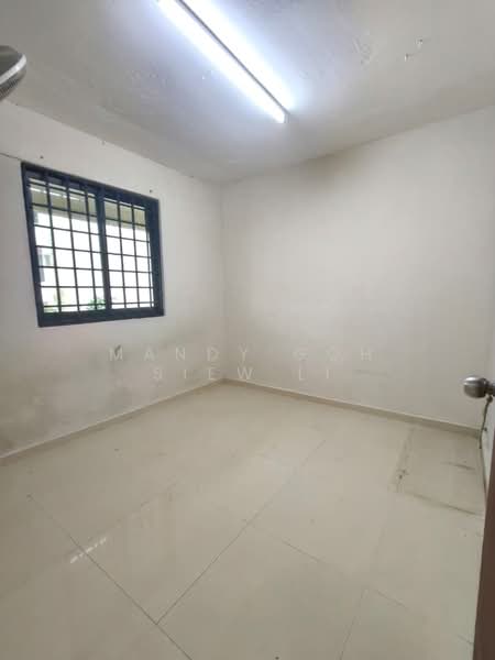 Flat for Sale at Flat Taman Ungku Tun Aminah - Mandy Goh Siew Li - Interior - PropertyGuru.com.my
