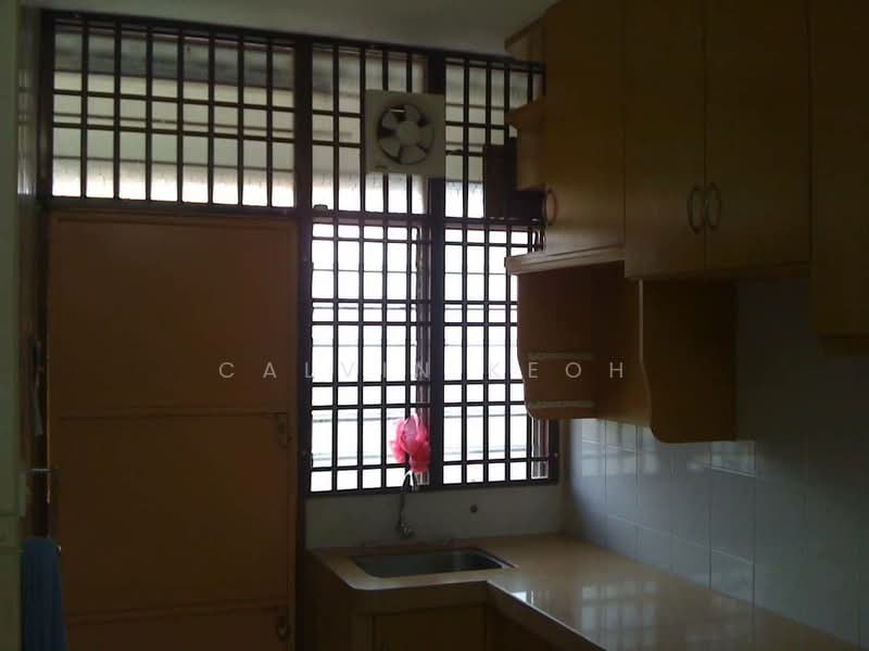 Rumah Teres 2 Tingkat untuk Dijual di Taman Iping (Batu Maung) - Calvin Keoh - Kitchen - PropertyGuru.com.my