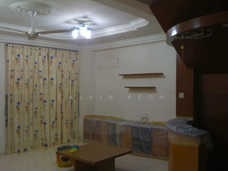 Rumah Teres 2 Tingkat untuk Dijual di Taman Iping (Batu Maung) - Calvin Keoh - Living Room - PropertyGuru.com.my