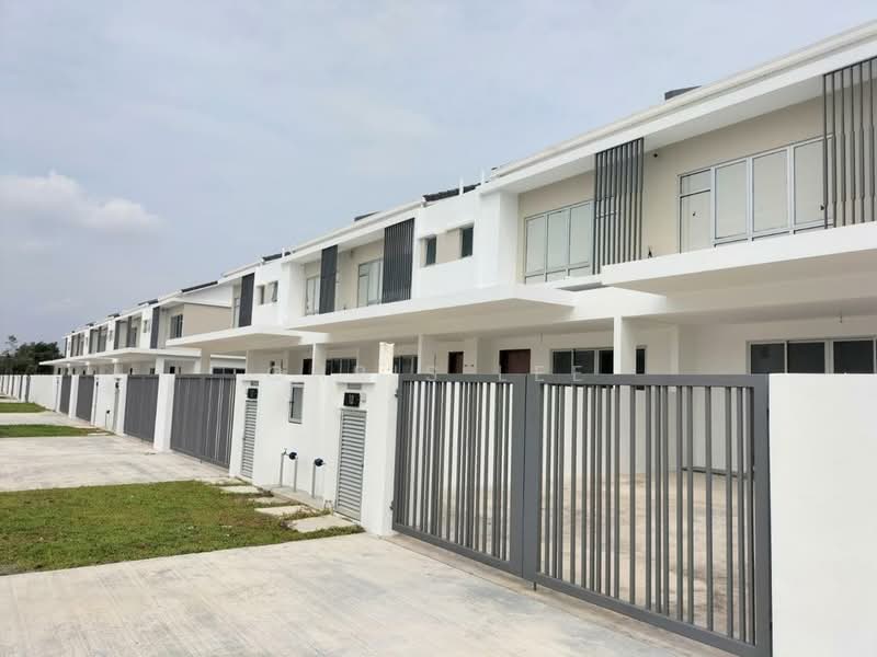 2-storey Terraced House for Rent in Bandar Gamuda Cove (Dengkil) - Chris Lee - Exterior - PropertyGuru.com.my