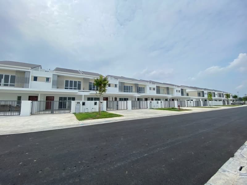 2-storey Terraced House for Rent in Bandar Gamuda Cove (Dengkil) - Chris Lee - Exterior - PropertyGuru.com.my