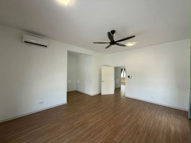 2-storey Terraced House for Rent in Bandar Gamuda Cove (Dengkil) - Chris Lee - Living Room - PropertyGuru.com.my