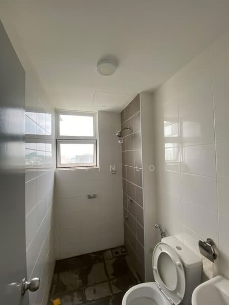 Condominium for Rent at Dwiputra Residences - Calvin Loke - Bathroom - PropertyGuru.com.my