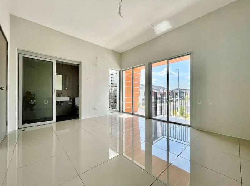 Rumah Teres 2-Tingkat untuk Dijual di Kampung Selangor Dredging (Dengkil) - Mohd Aizat Saiful Bahri - Bathroom - PropertyGuru.com.my