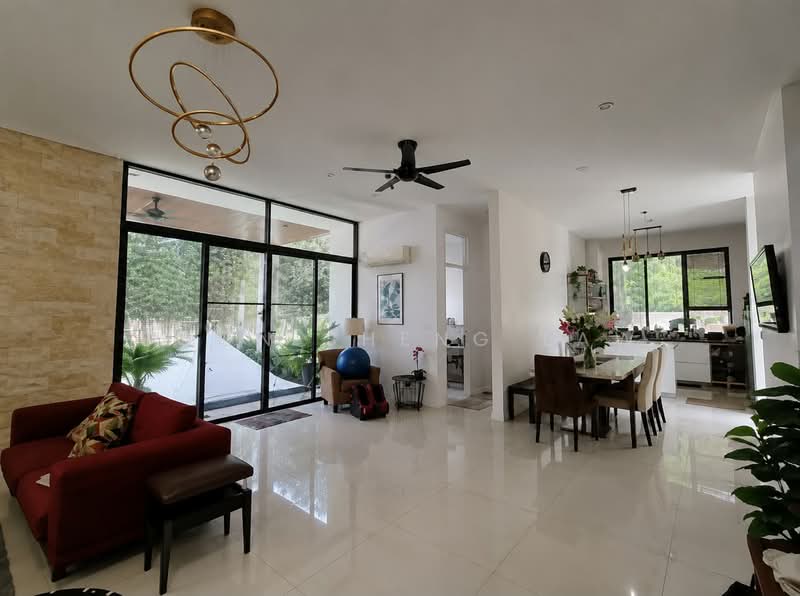 Rumah Banglo untuk Dijual di Bandar Sungai Long (Selangor) - Soon Sheng Law - Living Room - PropertyGuru.com.my
