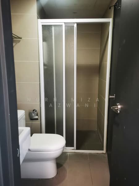 Service Residence for Rent at Emira Residence - NURHAMIZAH HAZWANI - Bathroom - PropertyGuru.com.my