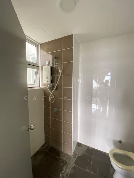Condominium for Sale at Dwiputra Residences - Calvin Loke - Bathroom - PropertyGuru.com.my