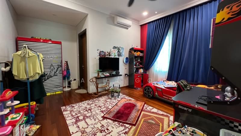 Semi-Detached House for Sale in Taman Equine (Seri Kembangan) - Sasha Goh - Bedroom - PropertyGuru.com.my