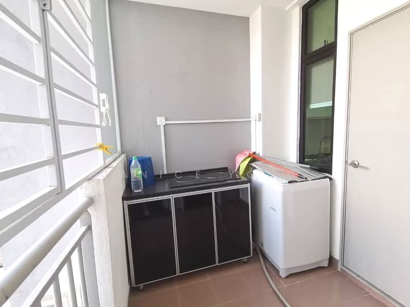 Pangsapuri untuk Dijual di Austin Regency (Pangsapuri Austin Perdana) - Janice Yong - Balcony - PropertyGuru.com.my