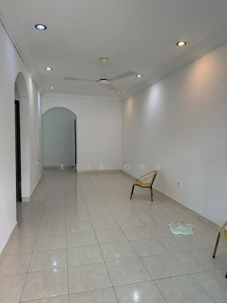 1-storey Terraced House for Rent in Taman Kempas Indah (Tebrau) - Kris Ong - Living Room - PropertyGuru.com.my