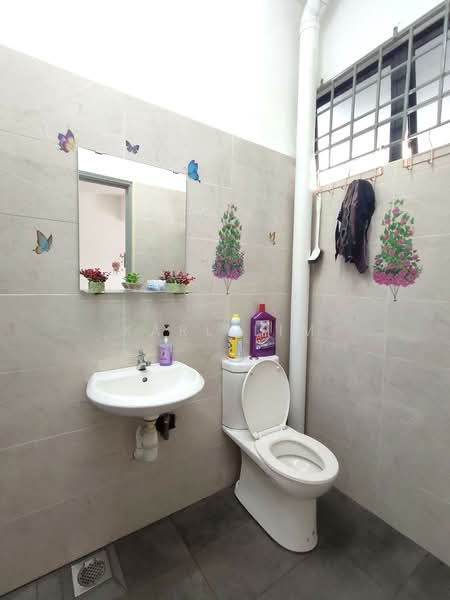 2-storey Terraced House for Sale in Taman Daya (Johor Bahru) - Karl Lim - Bathroom - PropertyGuru.com.my