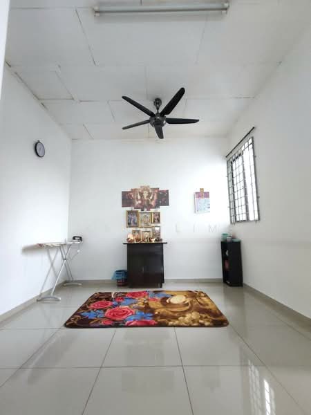 2-storey Terraced House for Sale in Taman Daya (Johor Bahru) - Karl Lim - Living Room - PropertyGuru.com.my