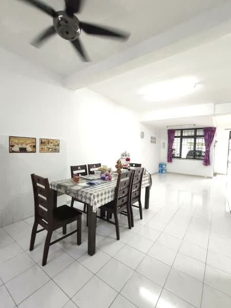 2-storey Terraced House for Sale in Taman Daya (Johor Bahru) - Karl Lim - Dining Room - PropertyGuru.com.my