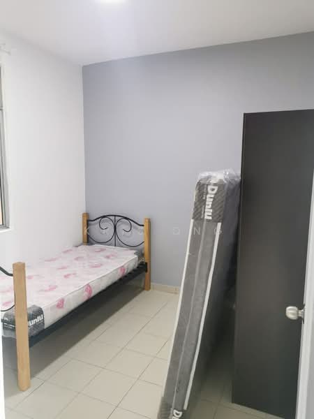 Apartment for Rent at Lake View Suites - Kris Ong - Bedroom - PropertyGuru.com.my