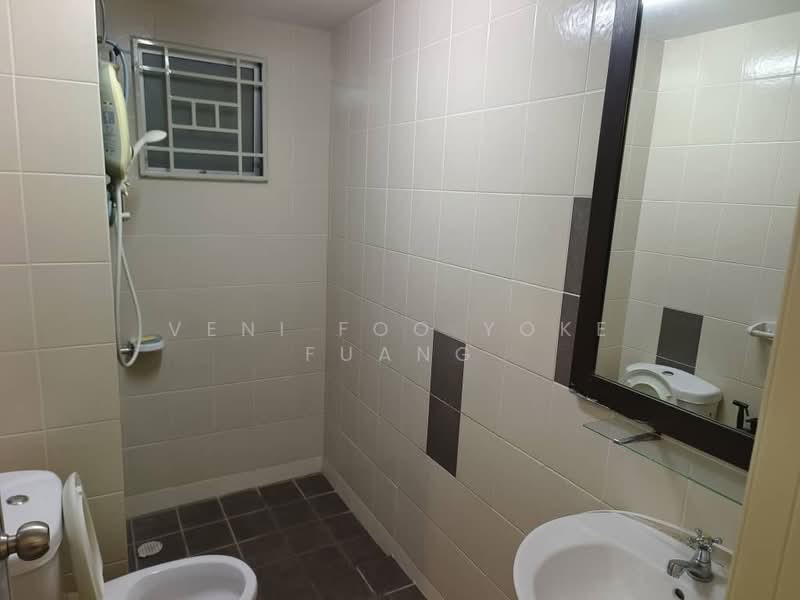 Apartment for Rent at Seri Baiduri - Veni Foo Yoke Fuang - Bathroom - PropertyGuru.com.my