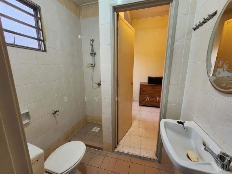 2-storey Terraced House for Sale in Taman Putra Prima (Puchong) - Steven Tan - Bathroom - PropertyGuru.com.my