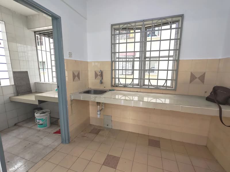 Apartment for Rent at Pangsapuri Salvia - Jesse Lee - Kitchen - PropertyGuru.com.my