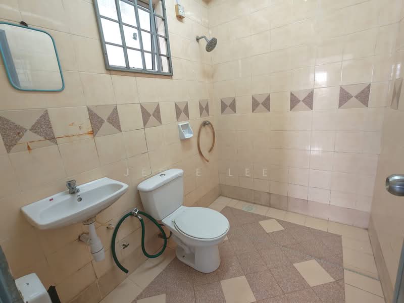 Apartment for Rent at Pangsapuri Salvia - Jesse Lee - Bathroom - PropertyGuru.com.my
