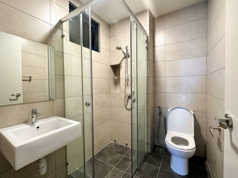 Servis Apartment untuk Disewa di Sunway Avila Residences - Han Yu - Bathroom - PropertyGuru.com.my