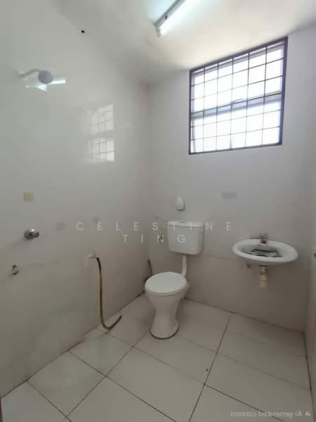 Rumah Teres 2 Tingkat untuk Dijual di Taman Jelok Impian (Kajang) - Celestine Ting - Bathroom - PropertyGuru.com.my