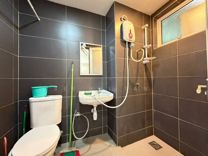 Apartment for Rent at Bayu Puteri - See Hui Tan - PropertyGuru.com.my