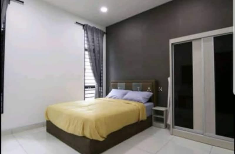 Service Residence for Sale at D'Summit Residences - Robbie Tan - Bedroom - PropertyGuru.com.my