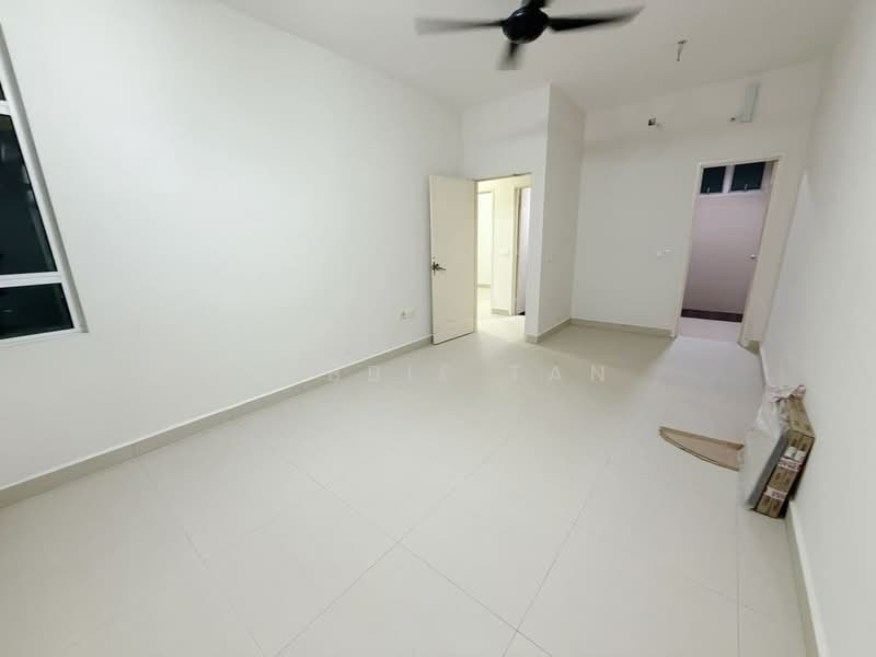 Pangsapuri untuk Dijual di Perling Heights Apartments - Robbie Tan - Interior - PropertyGuru.com.my