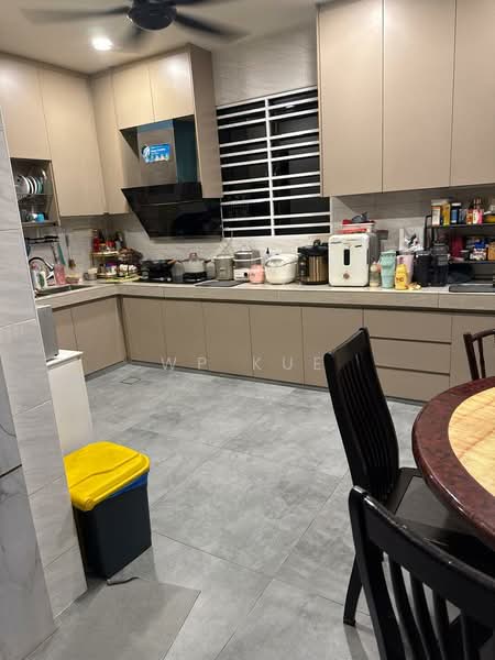 Semi-Detached House for Sale in Bandar Sri Damansara (Selangor) - WP Kue - Kitchen - PropertyGuru.com.my