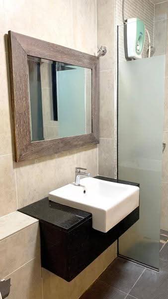 Service Residence for Sale at Epic Residence - Kewin Poon Kah Wei - Bathroom - PropertyGuru.com.my